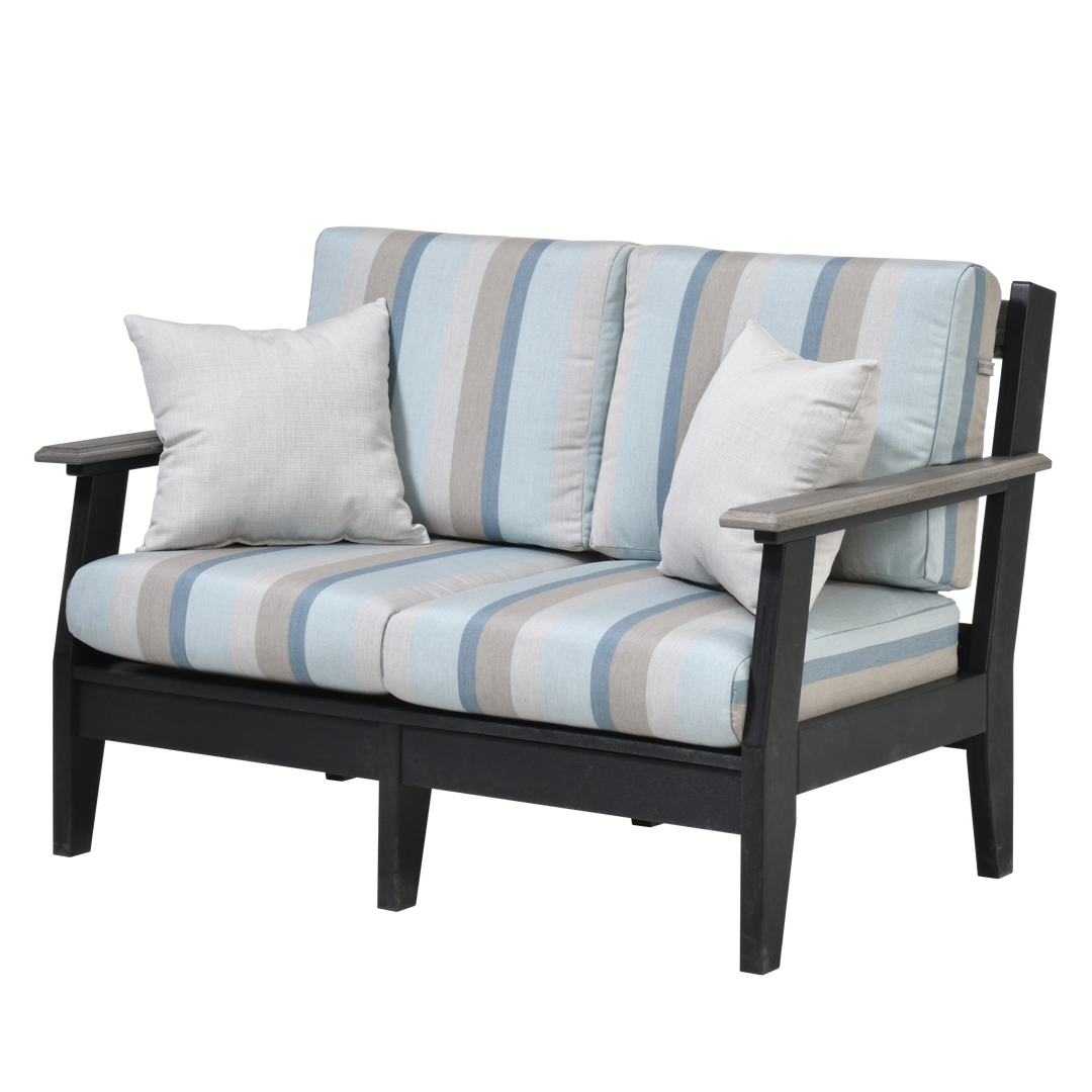 QW Amish Leisure Loveseat