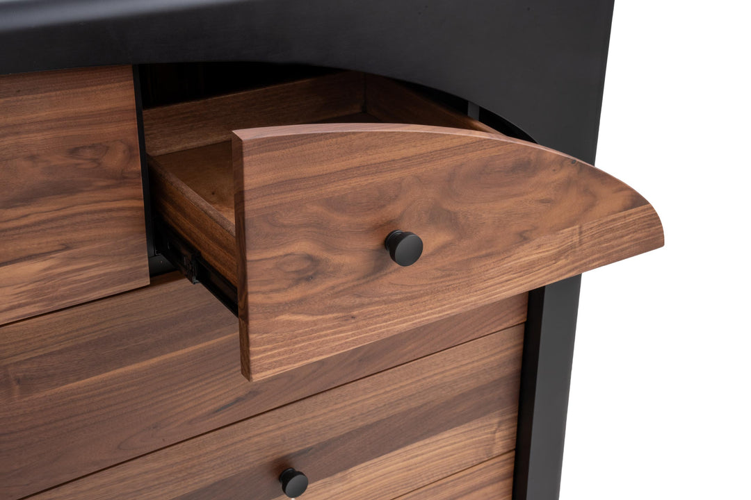 QW Amish Gilmore Chest of Drawers