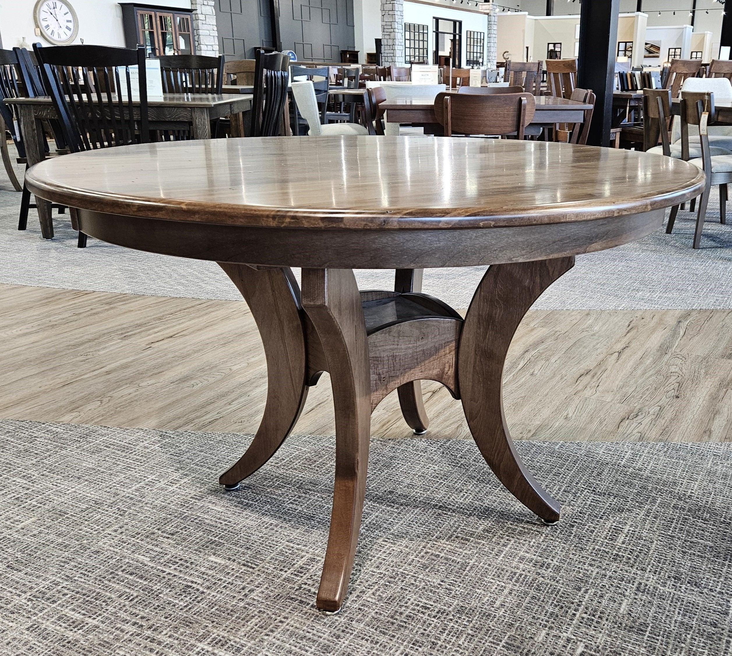 Amish round table hotsell