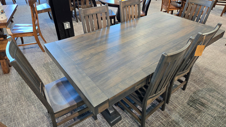 Clearance Karlisle Set w/ 6 Williamsburg Chairs