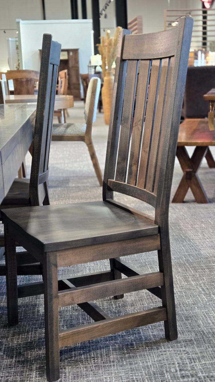 Clearance Karlisle Set w/ 6 Williamsburg Chairs