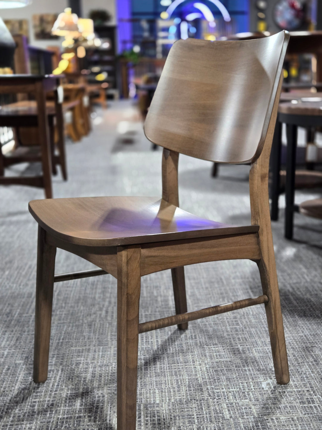 Clearance Cynergy 48x48 w/2-12"L Table + 4 Side Chairs