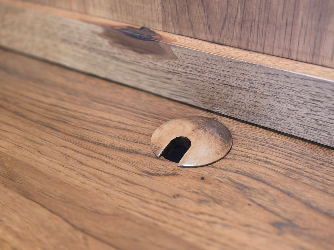 Clearance Manitoba L Shape Desk with Hutch + Leather Upholstered Desk Chair