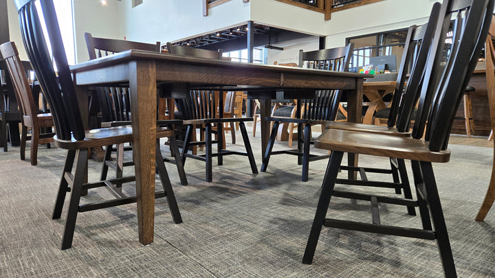Clearance Shaker Leg 42x66 w/2-12"Lvs and 4 Side Chairs