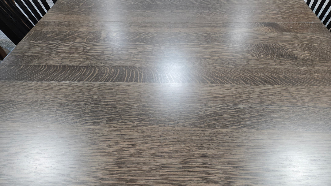 Clearance Shaker Leg 42x66 w/2-12"Lvs and 4 Side Chairs