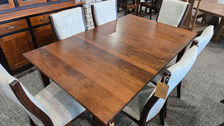 Clearance Shaker Leg 42x66 w/2-12"Leaves and 6 Stacy Side Chairs