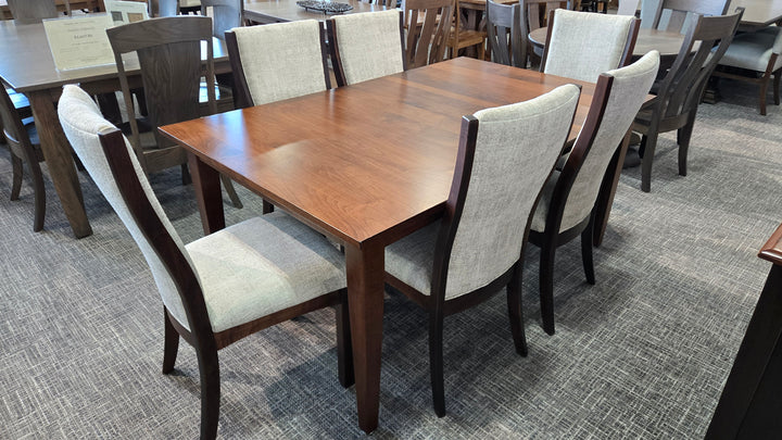 Clearance Shaker Leg 42x66 w/2-12"Leaves and 6 Stacy Side Chairs