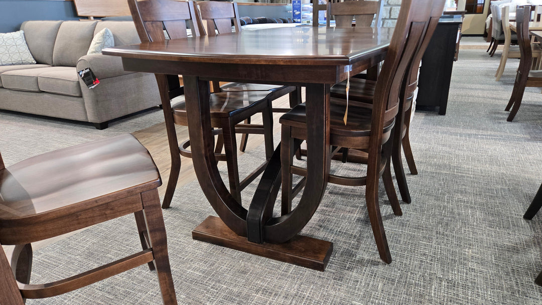 Clearance Hamilton 42x72x36"H w/2-12"Lvs and 6 Omaha 24" Side barchairs