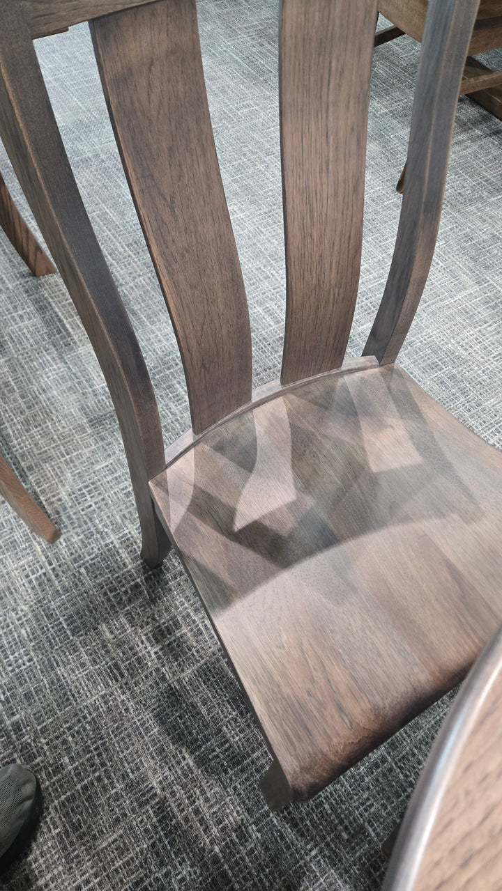 Clearance Franklin Single 42" Round Solid Top and 4 Urbana Side Chairs