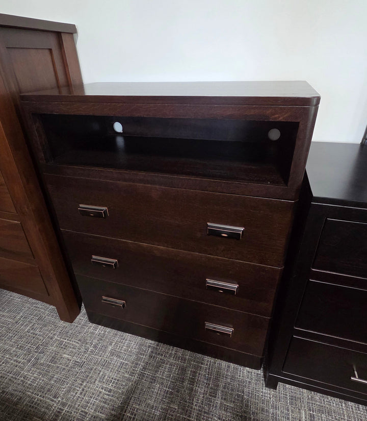 Clearance Crossan Chest of Drawers