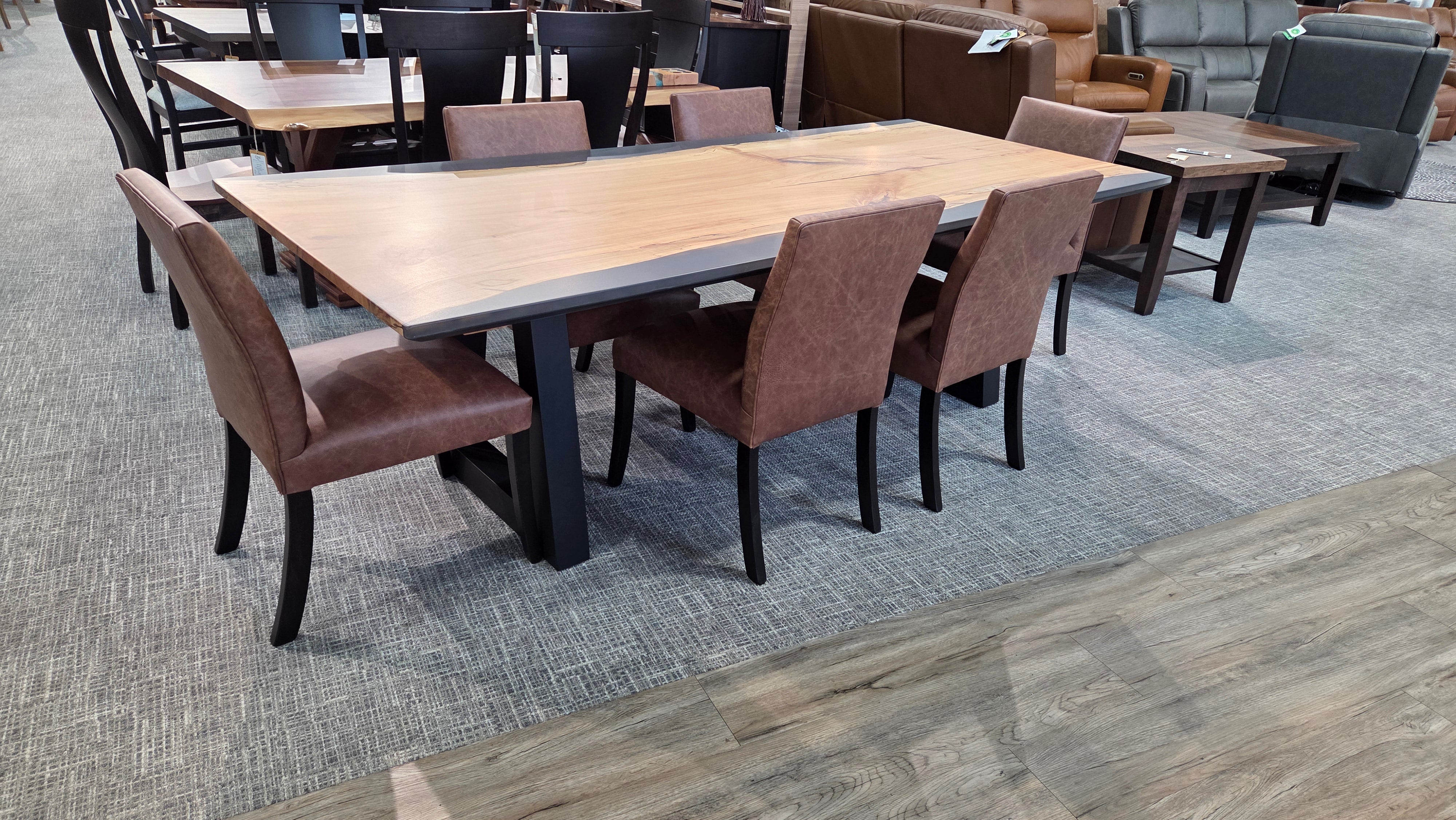 QW Amish Easton Side Chair - Thumbnail 4