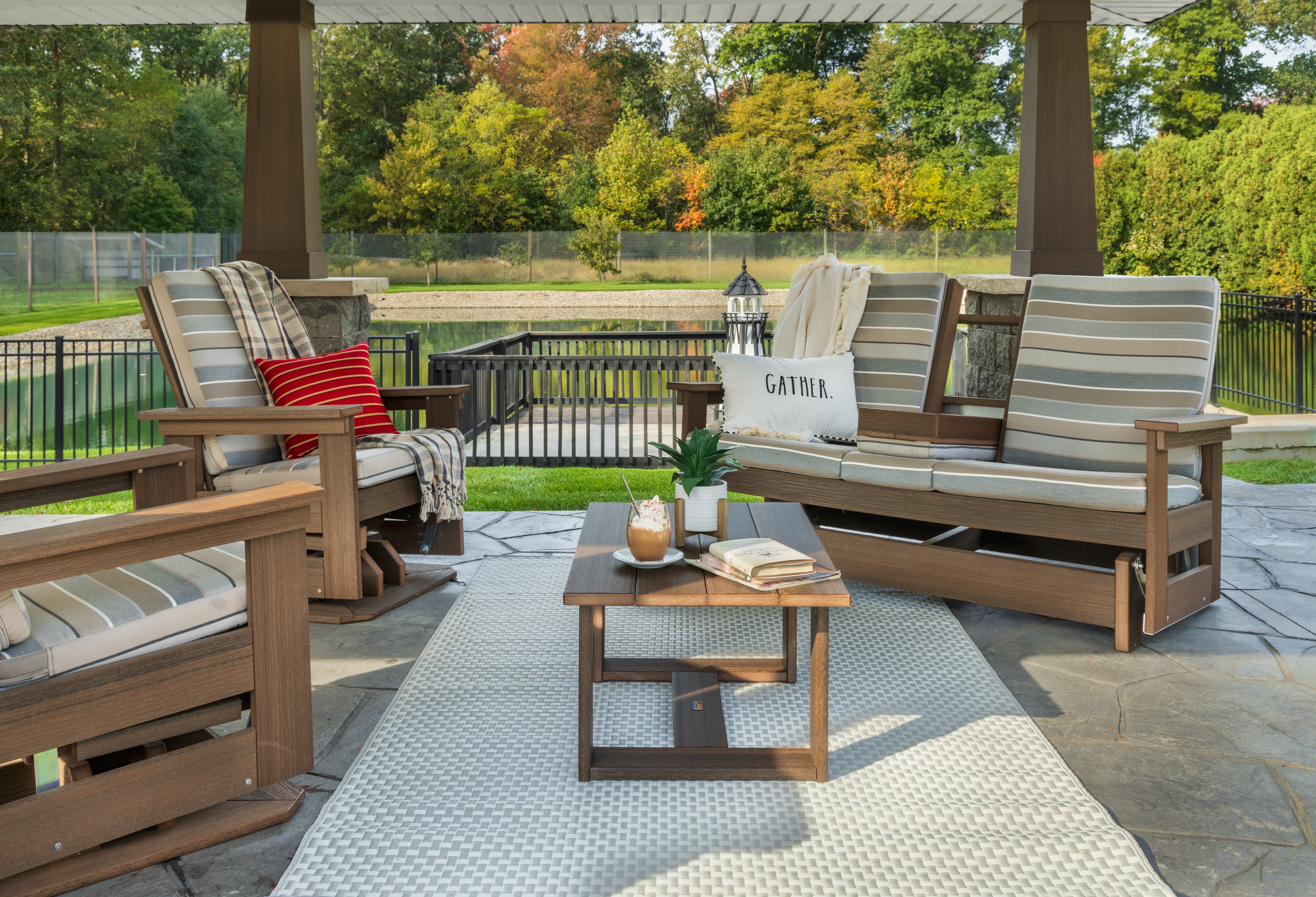 QW Amish Brooklyn Swivel Glider - Thumbnail 3