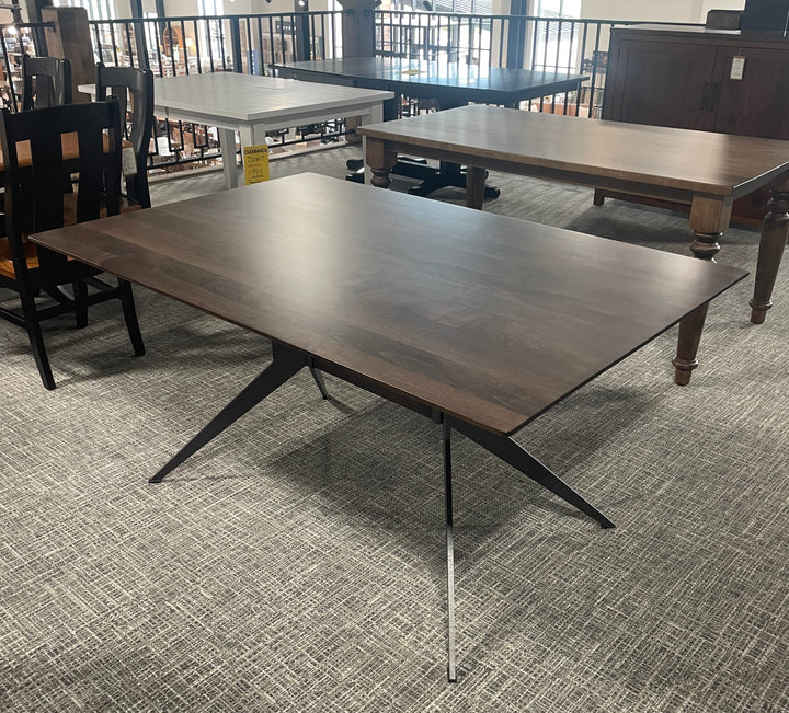 Clearance Jefferson 40x60 Table