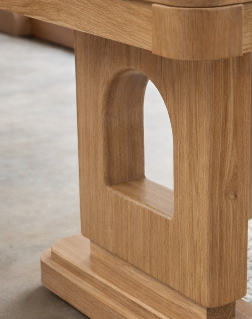 Caroline Table