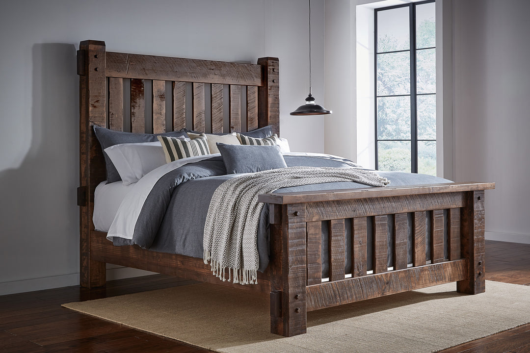 QW Amish Houston Bed