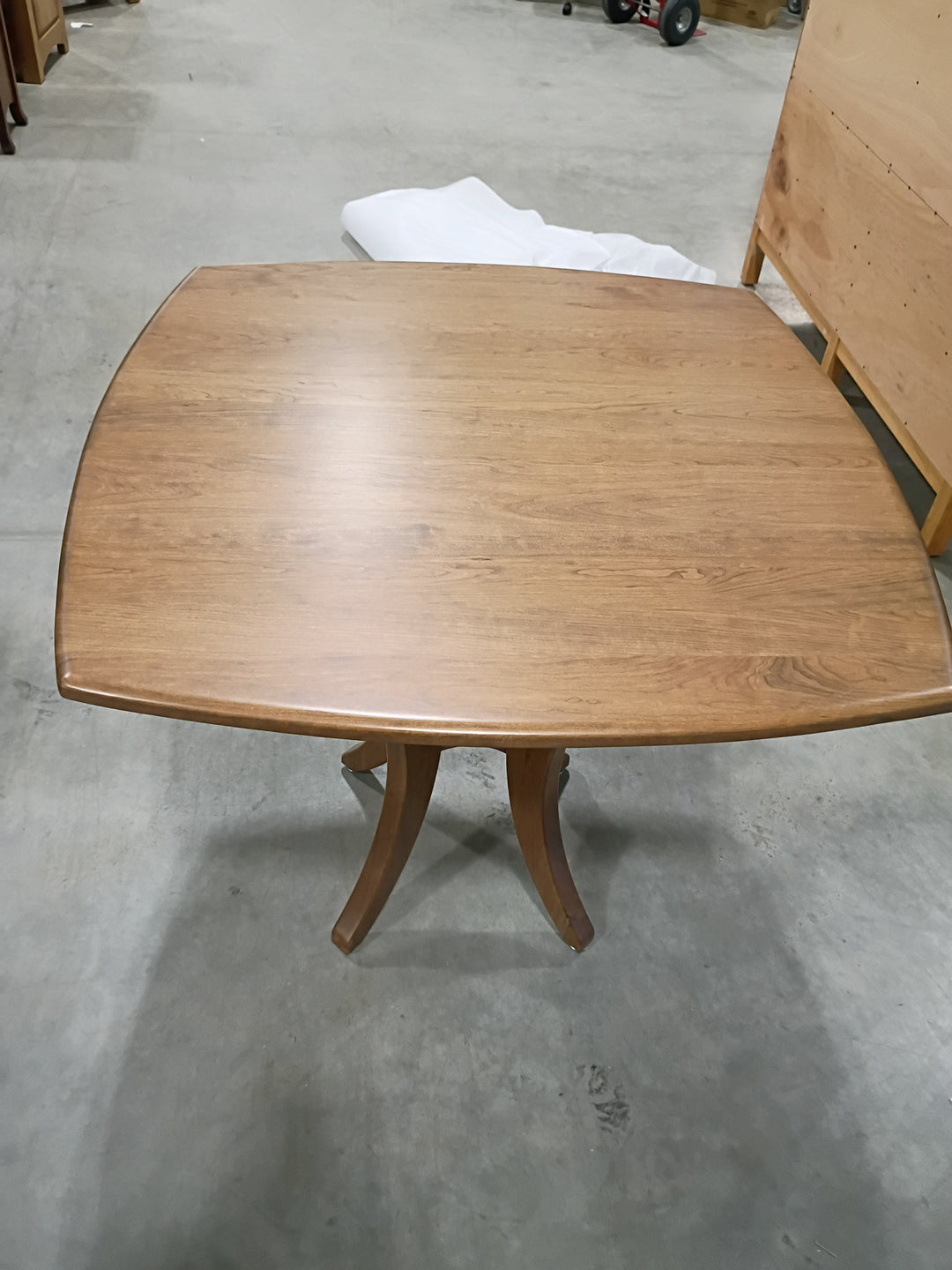 Clearance Galveston Pub 42"x42" w/2-12" Lvs Table