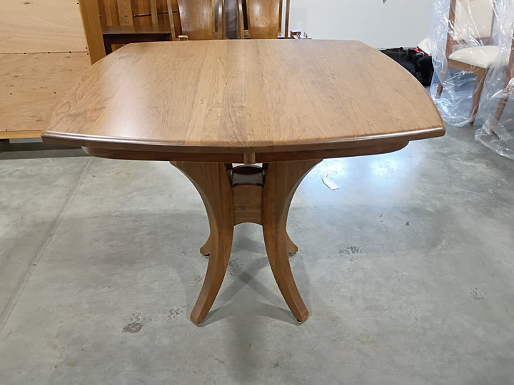 Clearance Galveston Pub 42"x42" w/2-12" Lvs Table