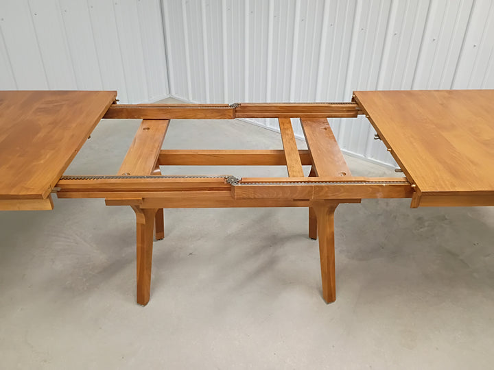 Clearance Windsor 38x72 w/2-12"Lvs Table
