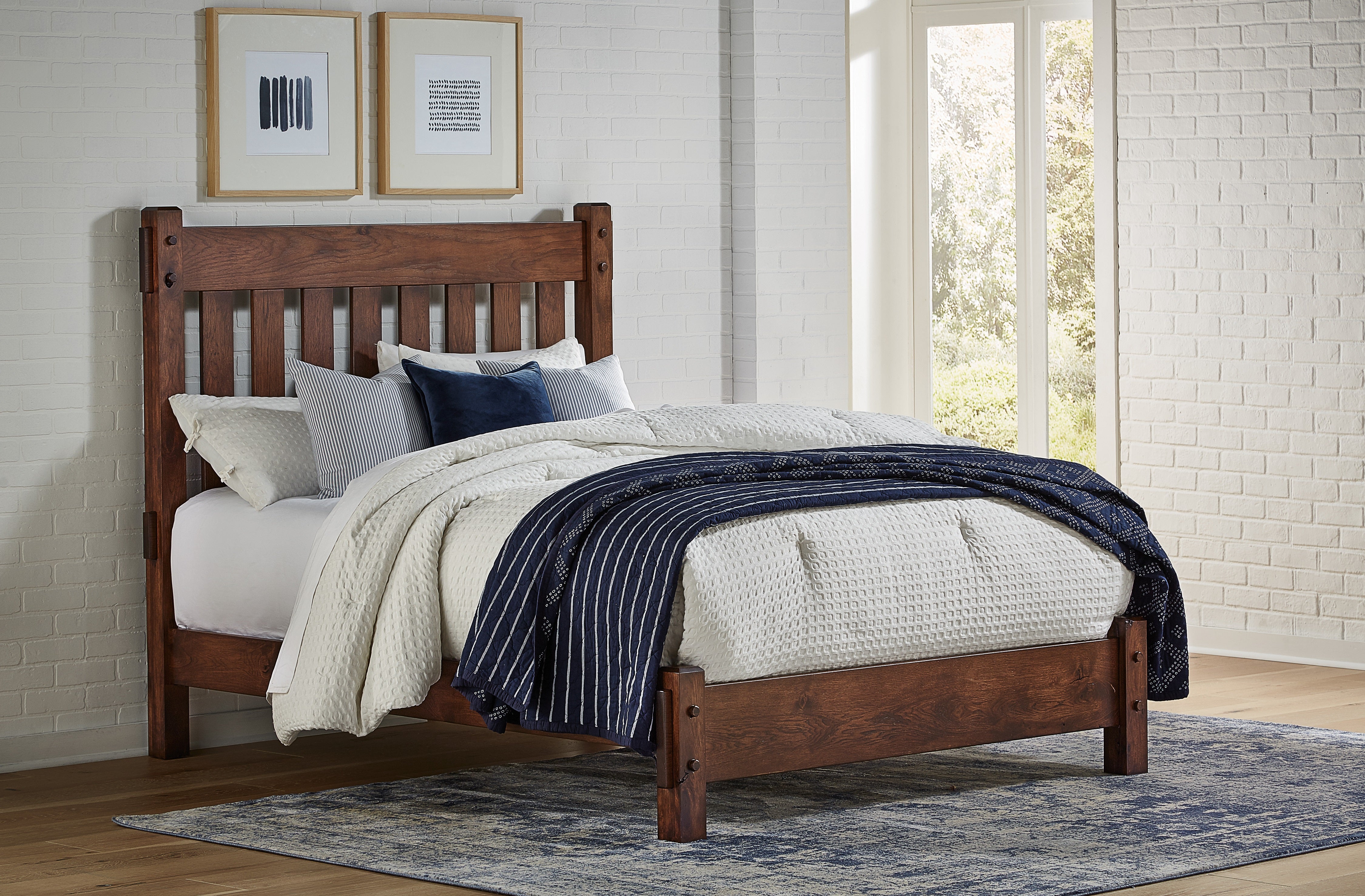 QW Amish Denver Bed - Thumbnail 2