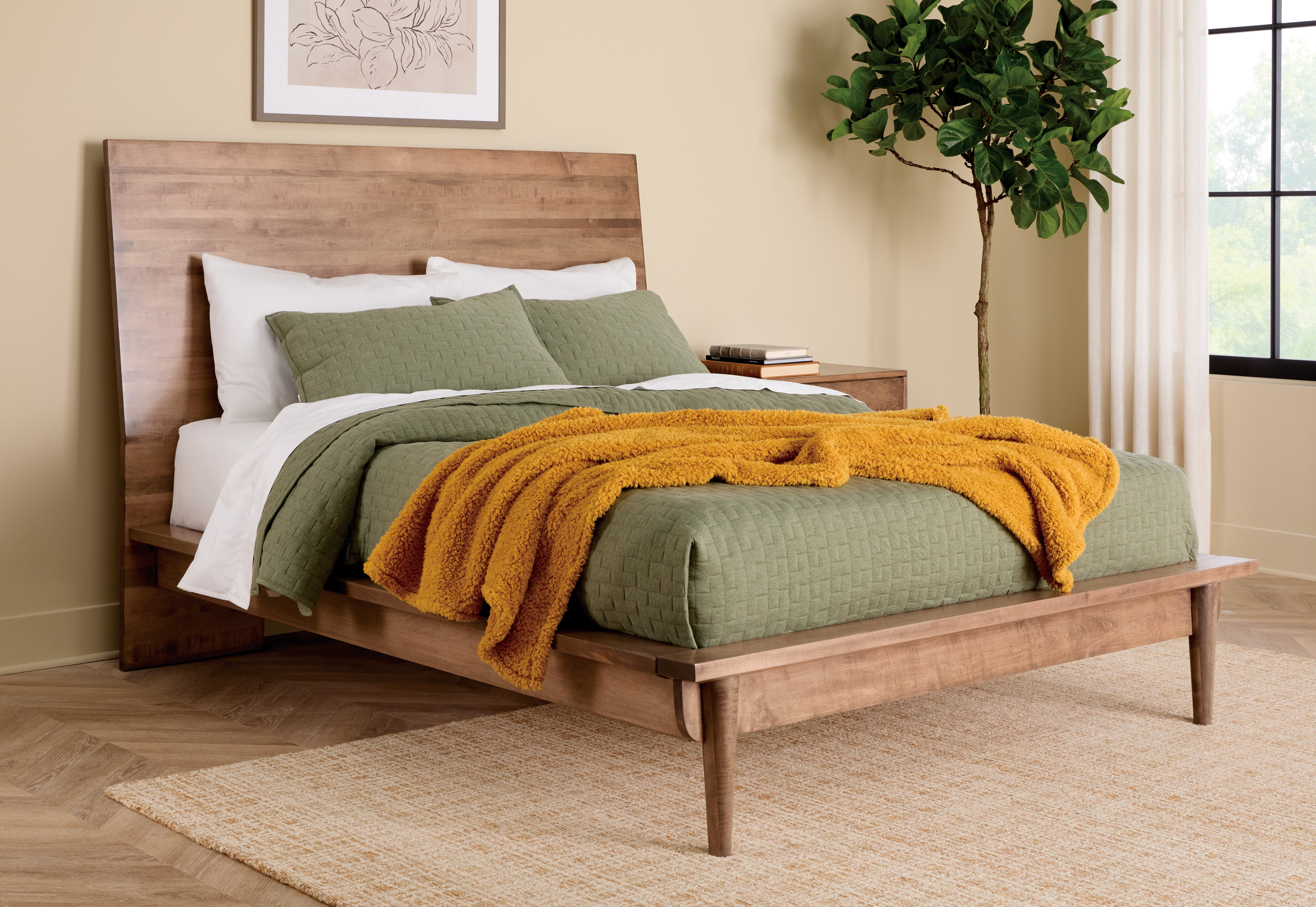 QW Amish Baymont Bed - Thumbnail 2