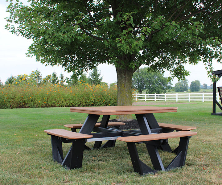 QW Amish 4 Sided Picnic Table