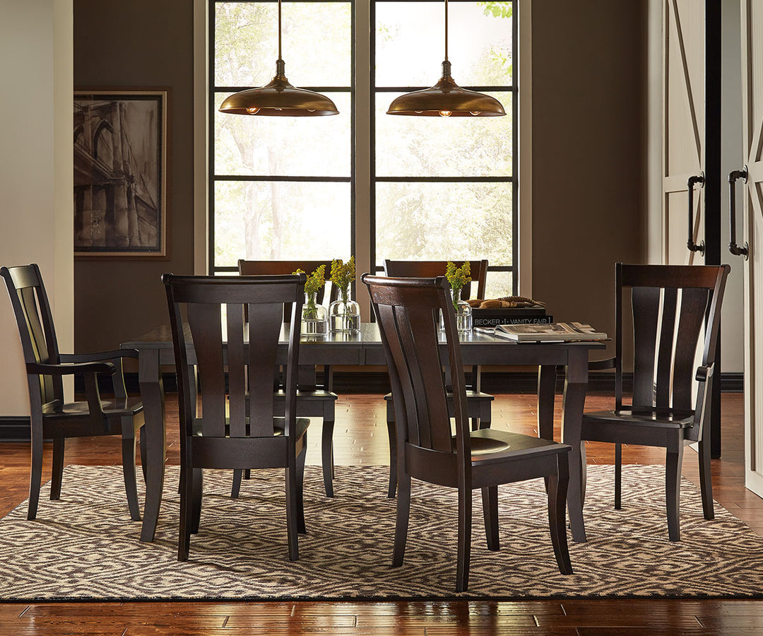 QW Amish Fenmore Table