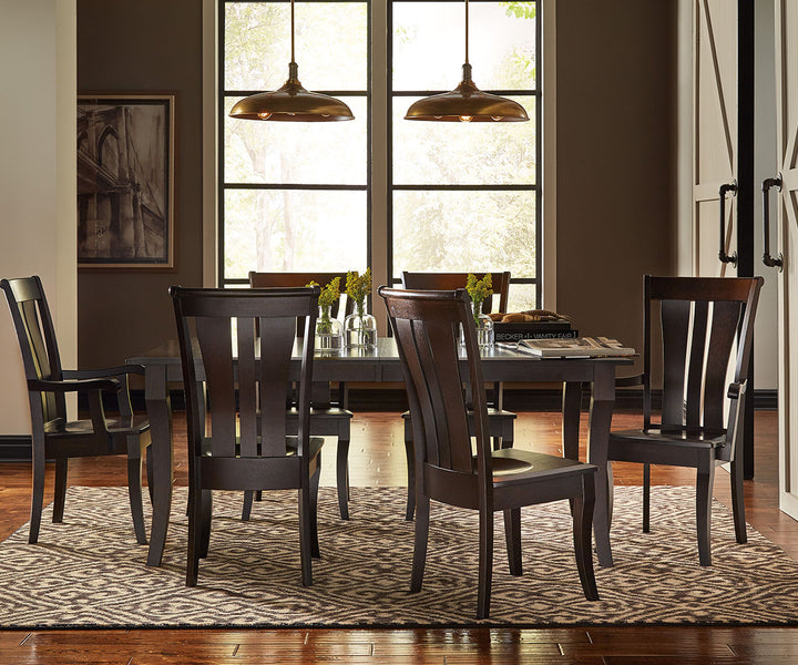 QW Amish Fenmore Table
