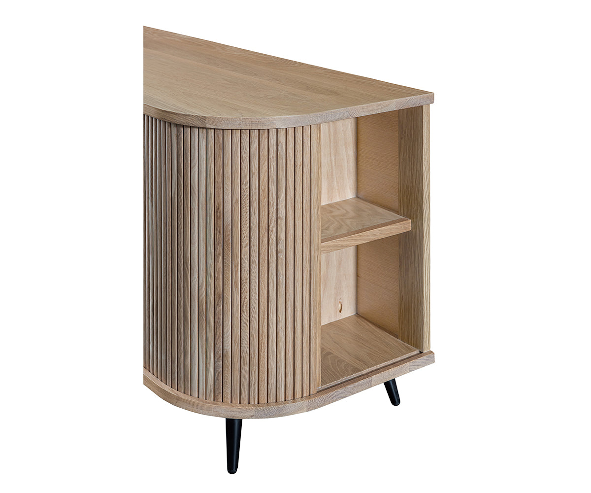 QW Amish Blakely TV Stand - Thumbnail 3