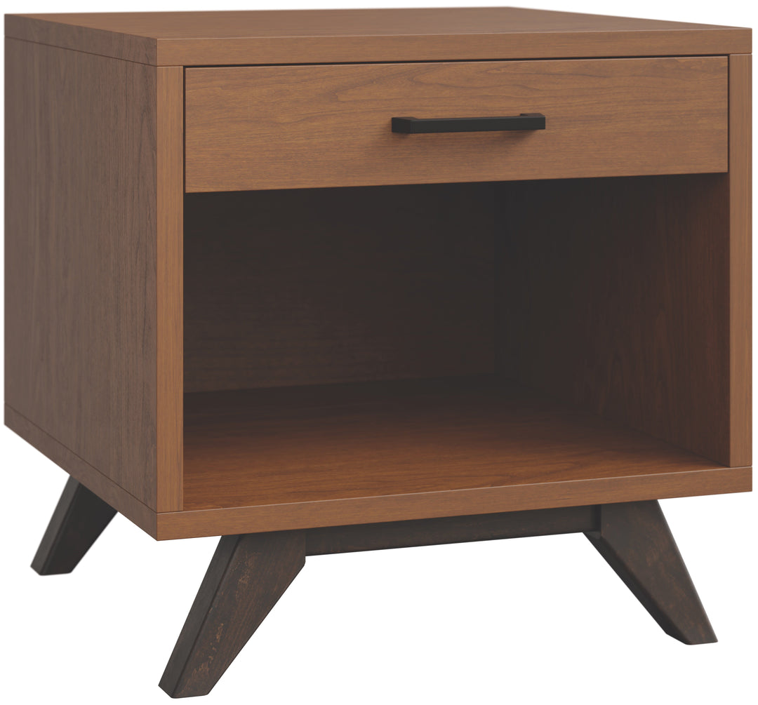 QW Amish Mid Century End Table
