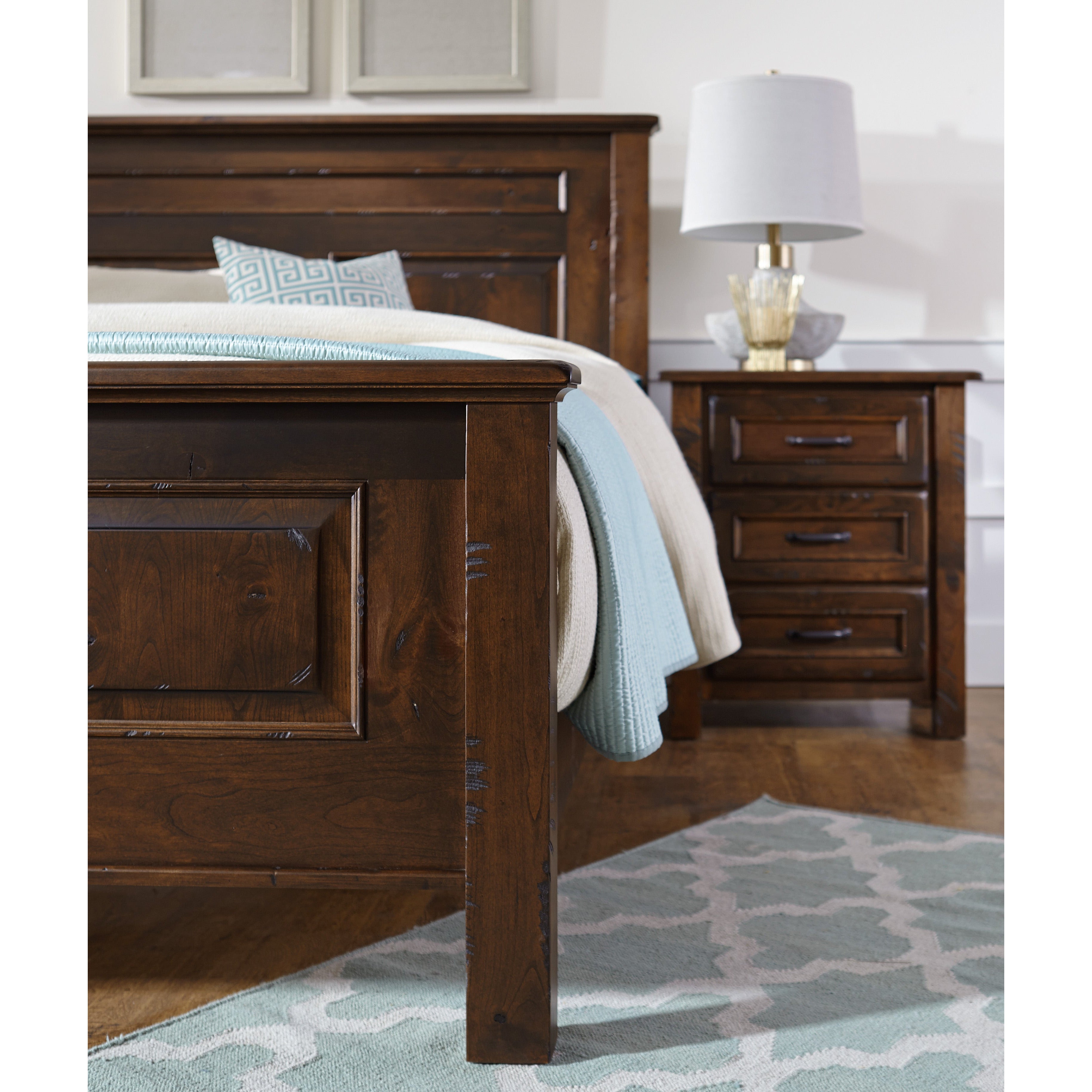 QW Amish Belwright Nightstand - Thumbnail 3