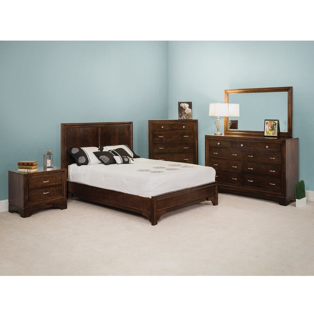 QW Amish Cologne Bed with Footboard Storage