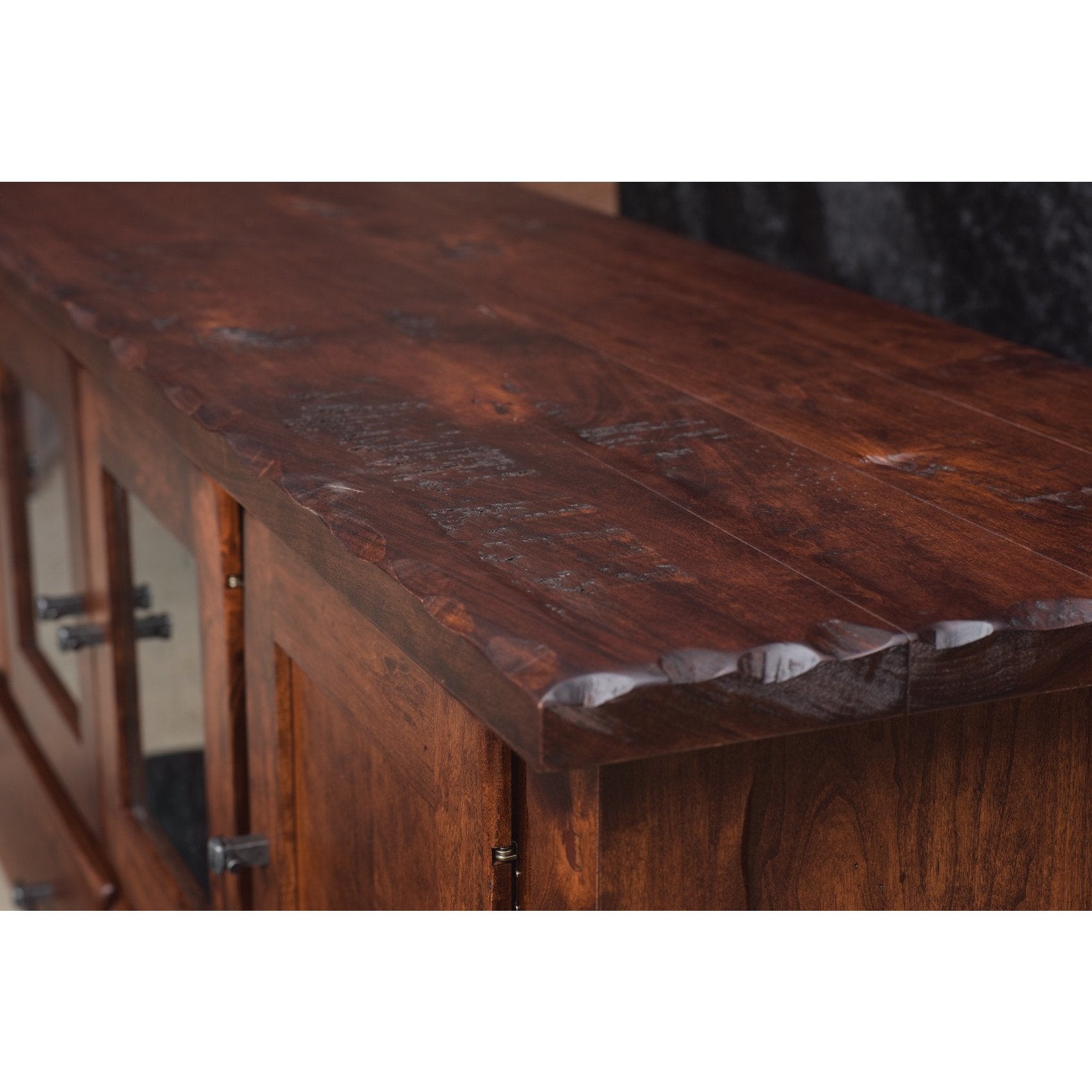 QW Amish Hewn TV Stand - Thumbnail 4