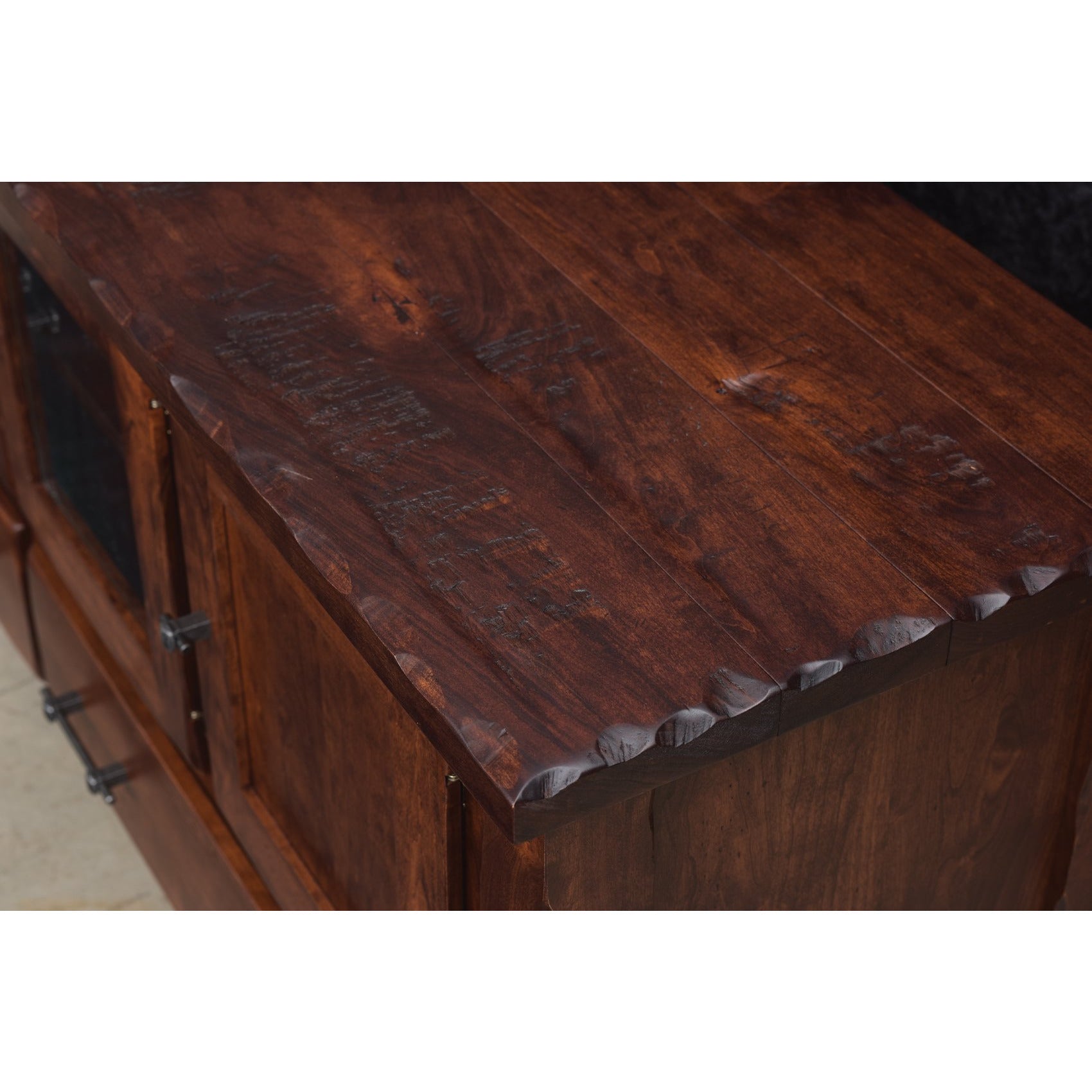 QW Amish Hewn End Table - Thumbnail 4