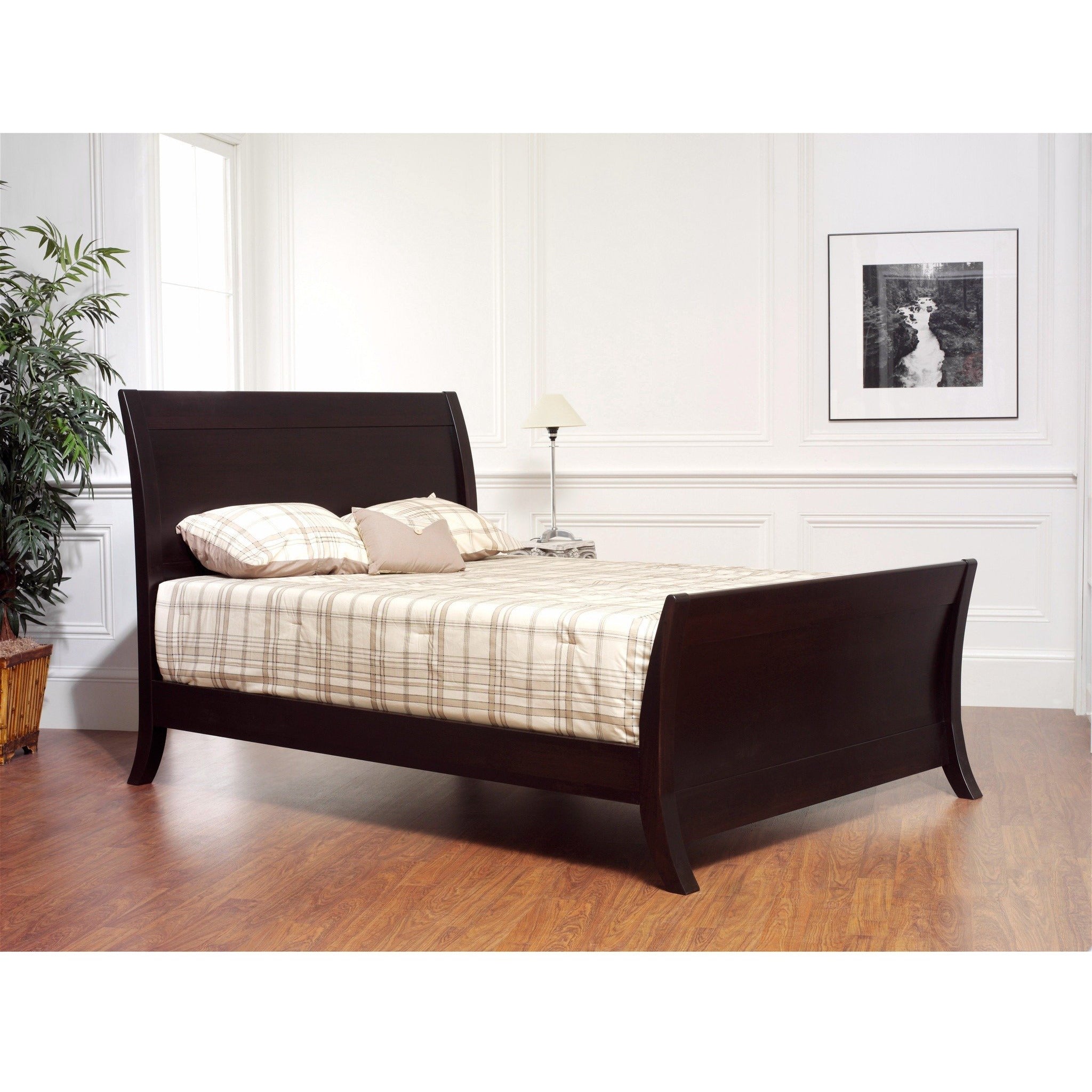 QW Amish Manhattan Flat Panel Sleigh Bed - Thumbnail 4