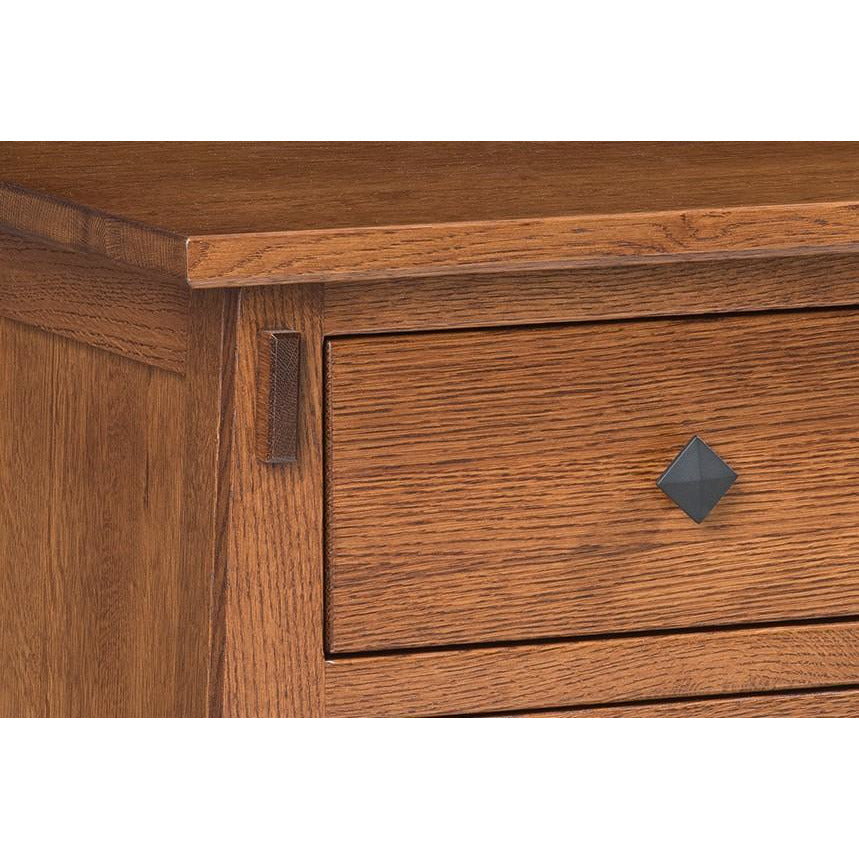 QW Amish Olde Shaker 3 Drawer Nightstand
